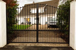 METAL-DRIVEWAY-GATE-NO-57